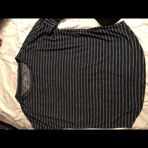 Navy blue & white stripe 3/4 sleeve LOFT T-shirt